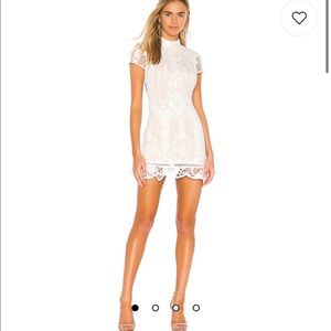 Superdown brand new white dress. Perfect for bridal events. Size: M